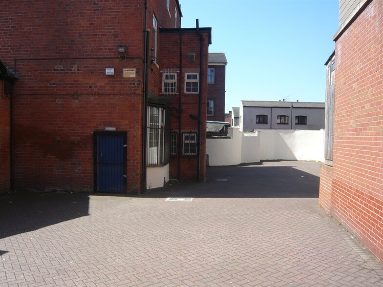 30-30A Station Rd, Walsall for sale - Building Photo - Image 2 of 10