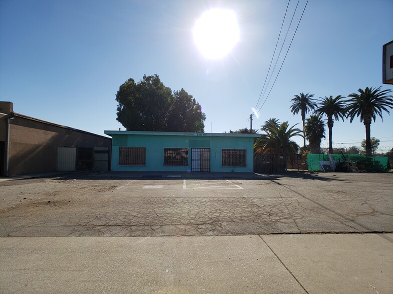 11600 Artesia Blvd, Artesia, CA for sale - Building Photo - Image 2 of 11