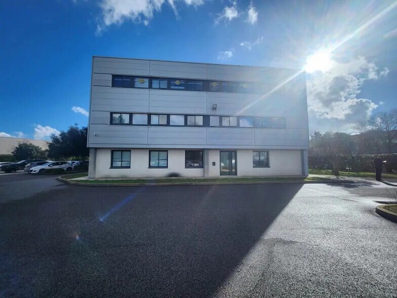 Office in Pérols to rent - Building Photo - Image 2 of 7