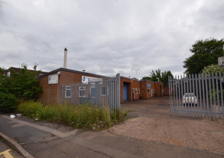 Grafton Rd, West Bromwich for sale Primary Photo- Image 1 of 1