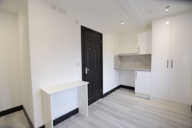 3 Burkes Para, Beaconsfield for sale Building Photo- Image 1 of 1