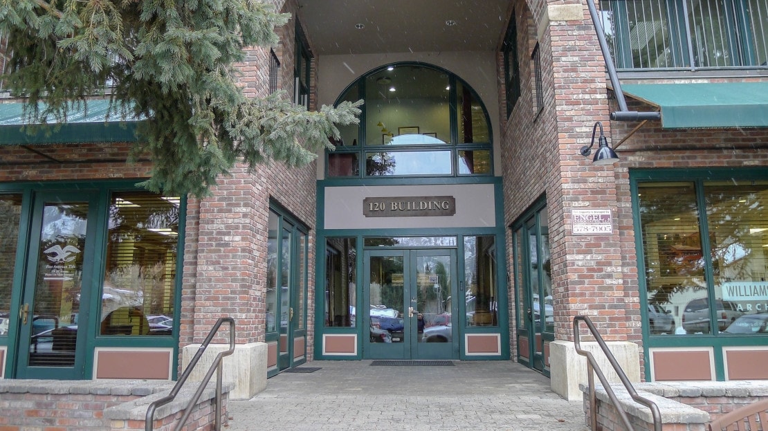 120 2nd Ave N, Ketchum, ID to rent Primary Photo- Image 1 of 13