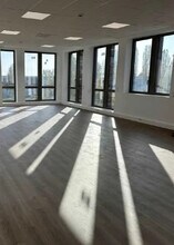 Light Industrial in Wissous to rent Interior Photo- Image 2 of 6