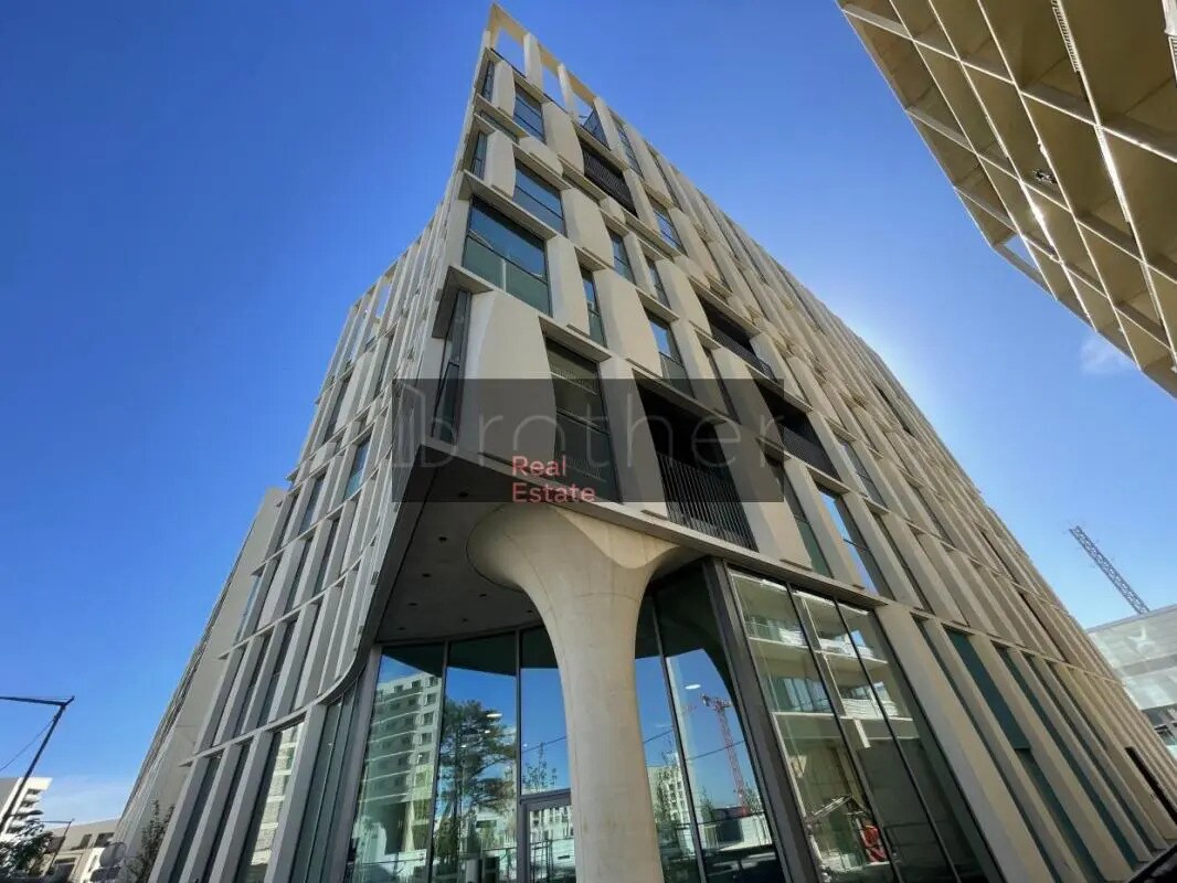 Office in Bordeaux to rent Building Photo- Image 1 of 10