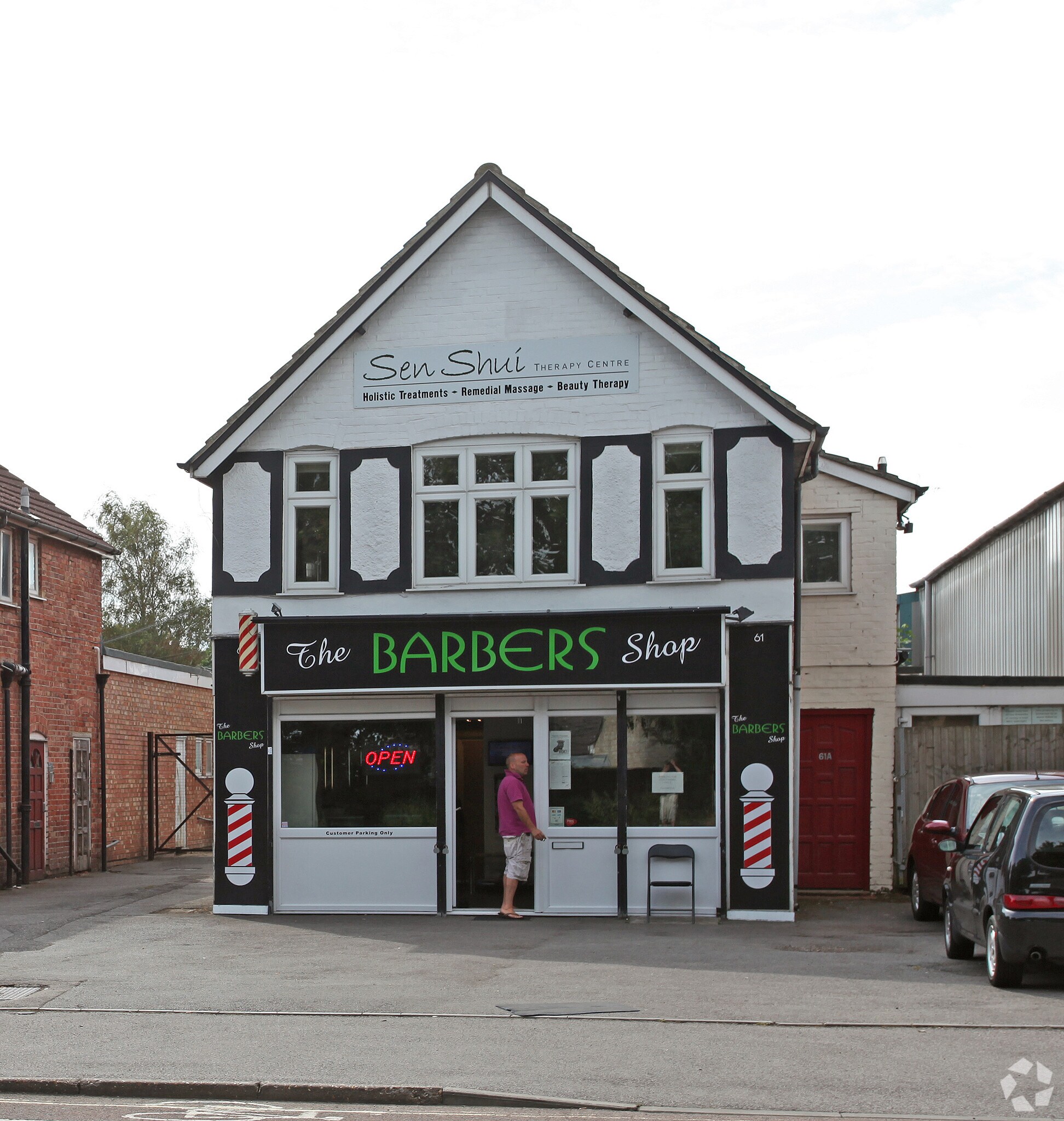 61-61A London Rd, Camberley for sale Primary Photo- Image 1 of 1
