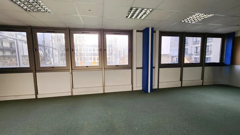 Office in Boulogne-Billancourt to rent Interior Photo- Image 1 of 5