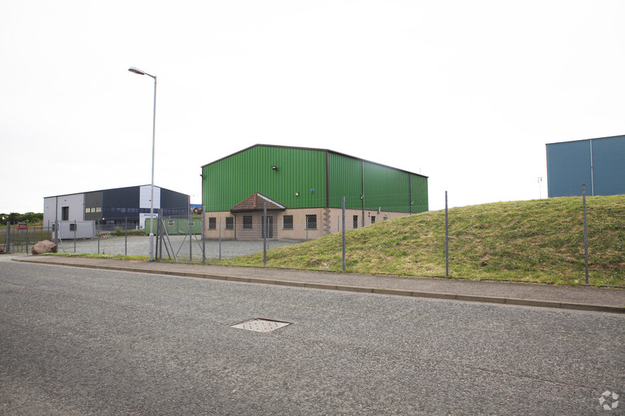 Damhead Rd, Peterhead for rent - Primary Photo - Image 1 of 4