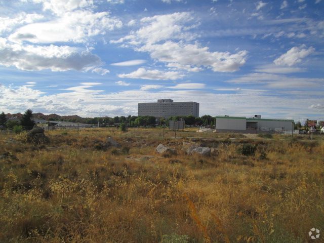 Calle Ramón de Francisco, S/N, Ávila, Ávila for sale - Building Photo - Image 2 of 3