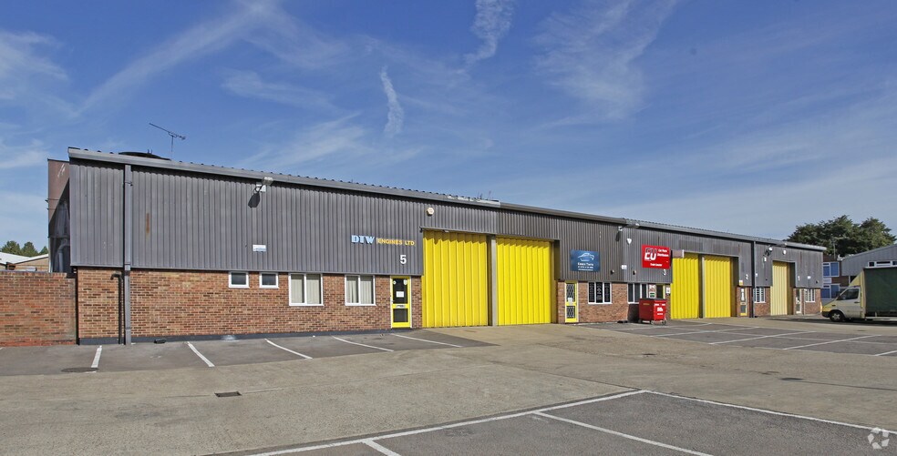 River Way, Harlow for sale - Primary Photo - Image 1 of 1