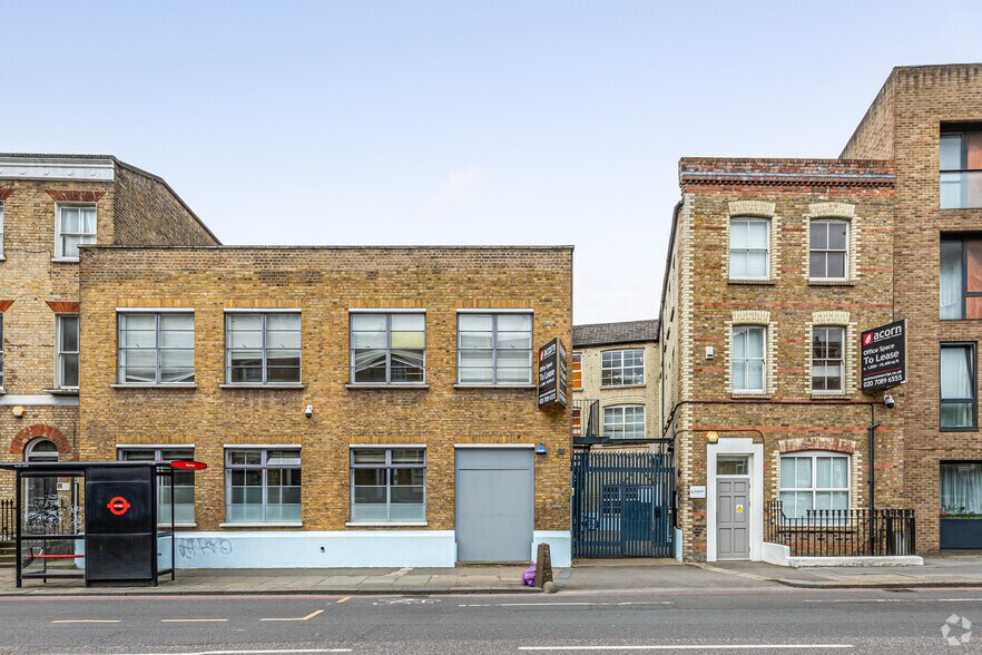 65-69 Kings Cross Rd, London to rent - Building Photo - Image 2 of 30