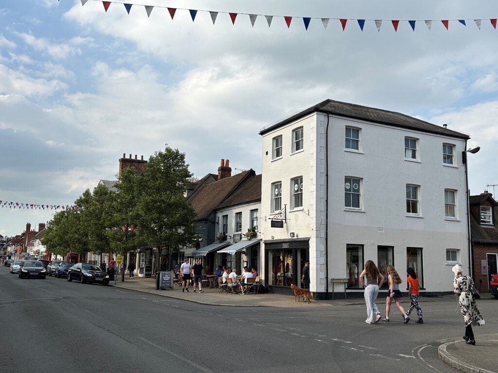 55 High St, Marlow to rent Primary Photo- Image 1 of 2