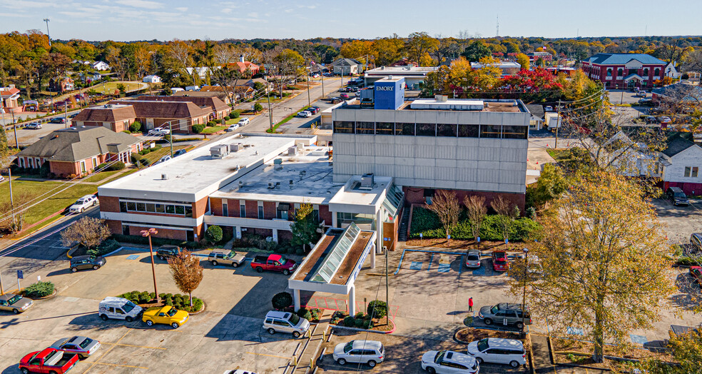 303 Smith St, Lagrange, GA for sale - Building Photo - Image 1 of 1