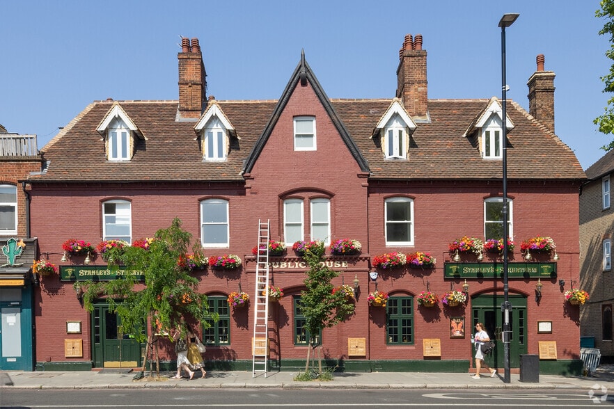 60 Streatham High Rd, London for sale - Primary Photo - Image 1 of 1