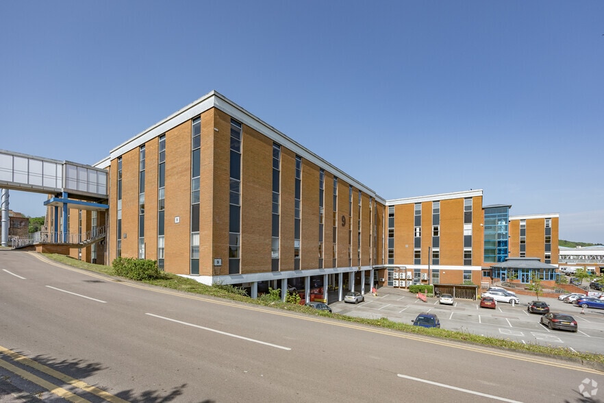 South Walk, Mitcheldean to rent - Building Photo - Image 3 of 7