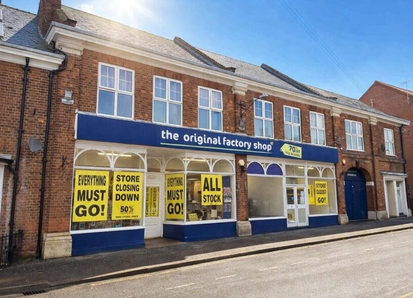 131 High St, Stalham to rent - Building Photo - Image 1 of 3