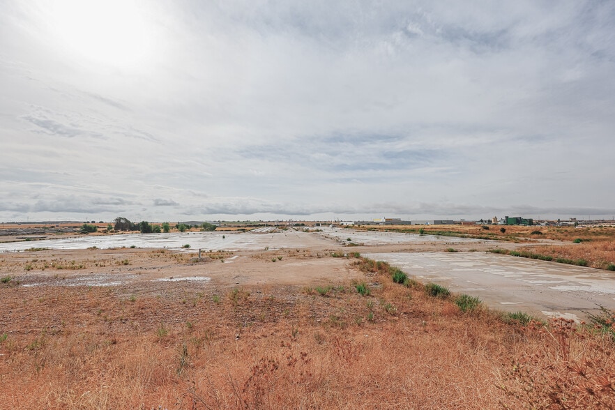 Lugar I-9, Torija, Guadalajara to rent - Building Photo - Image 2 of 5