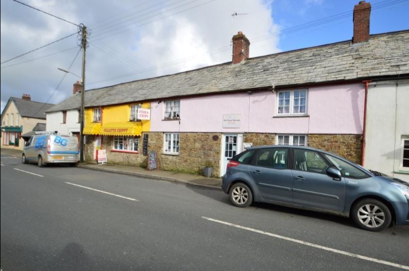 32-33 The Square, Bude for sale Primary Photo- Image 1 of 1