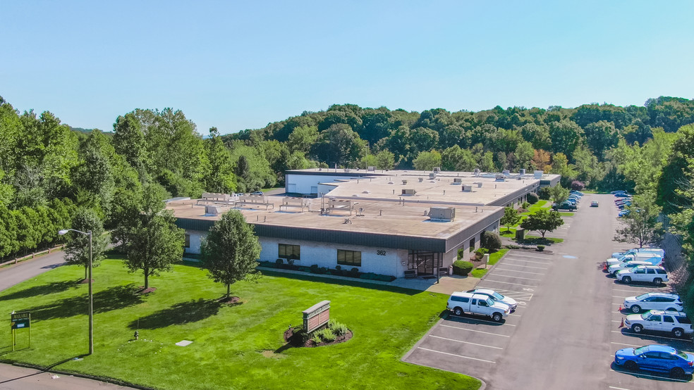 362 Industrial Park Rd, Middletown, CT for rent - Building Photo - Image 1 of 3