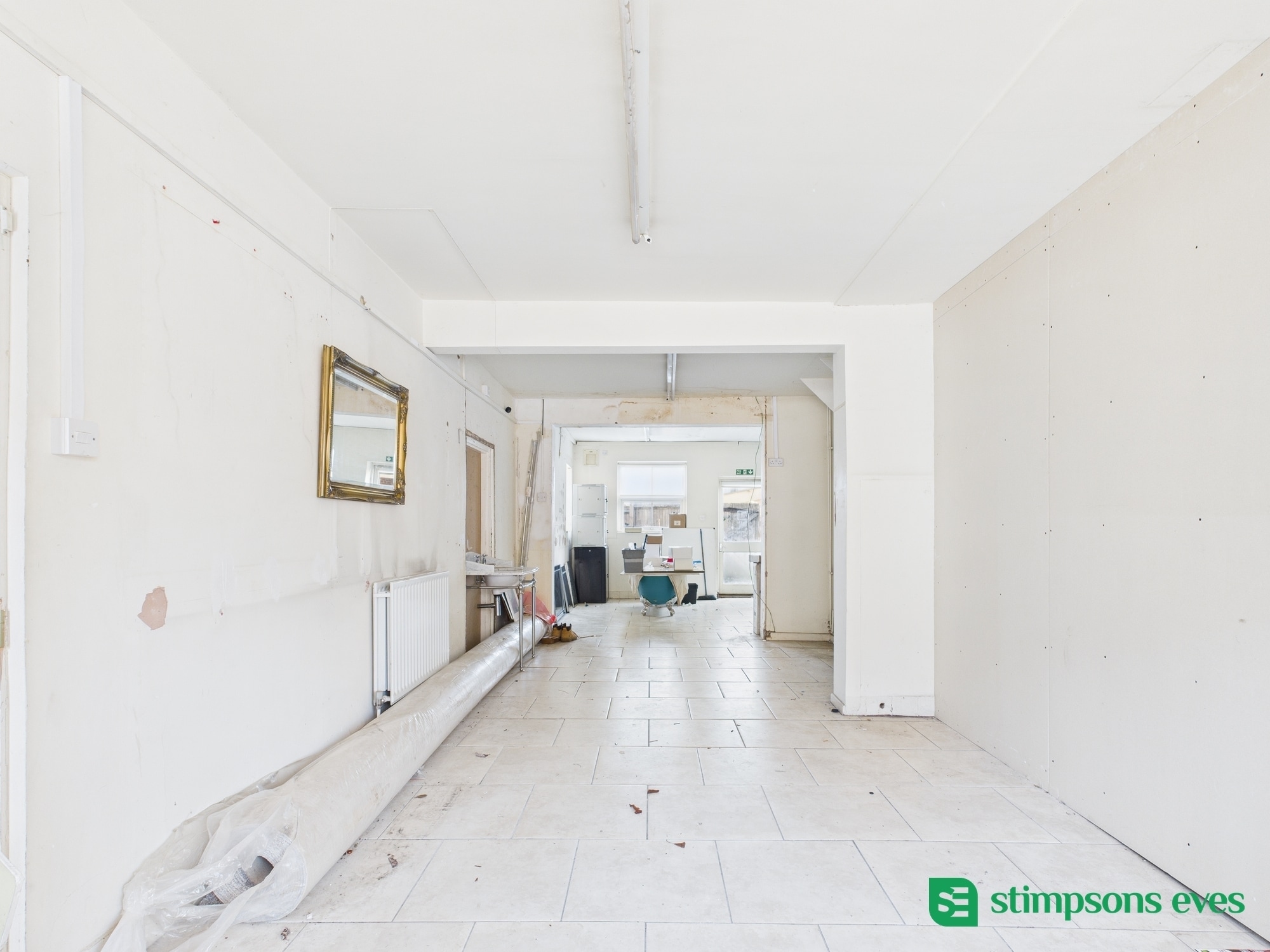 14 Simpson Rd, Milton Keynes for sale Interior Photo- Image 1 of 8