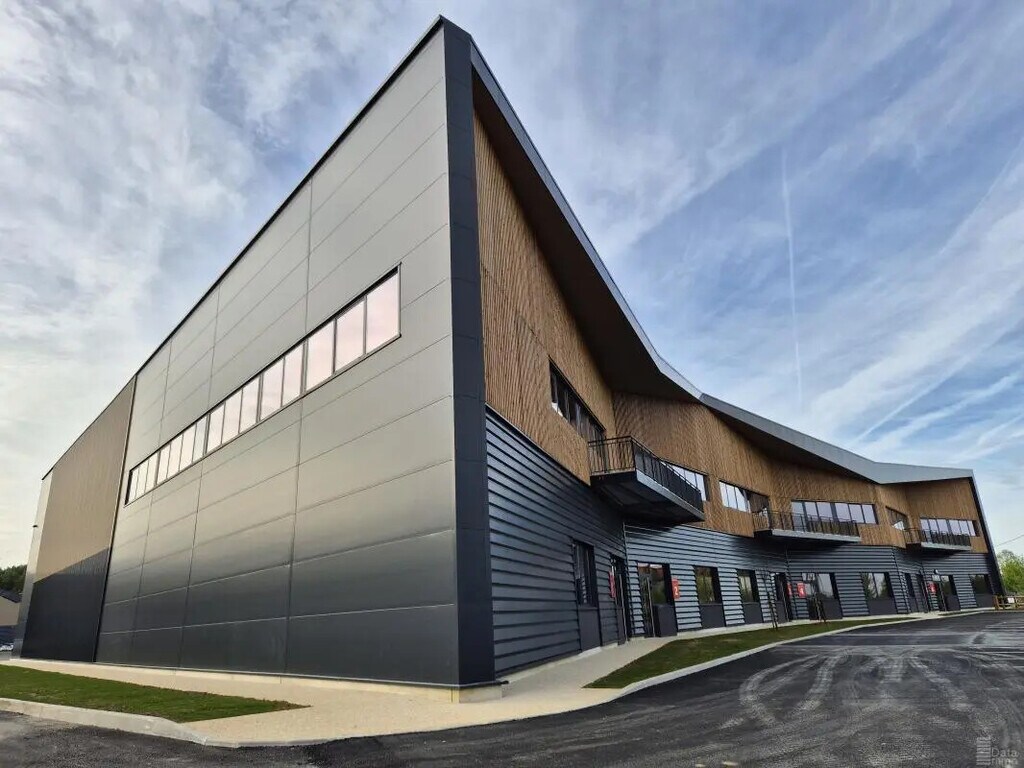 Vente Entrepôt 439 m² à 1 768 m² - Photo 1