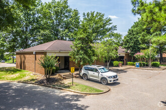 5096 Stage Rd, Memphis, TN for sale Primary Photo- Image 1 of 1