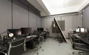 52-56 Pritchards Rd, London to rent - Interior Photo - Image 3 of 7