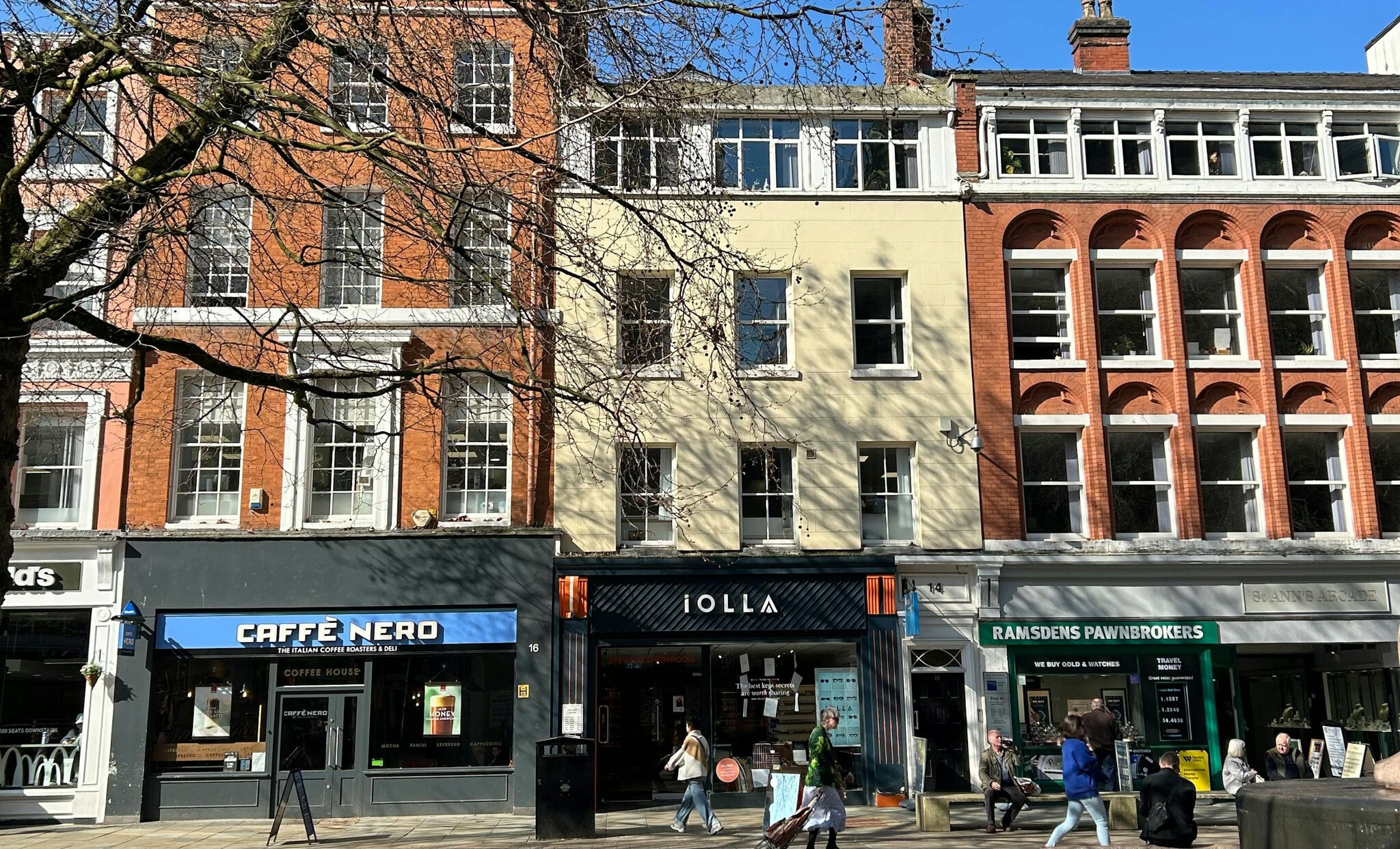 14 St. Anns Sq, Manchester to rent Primary Photo- Image 1 of 7