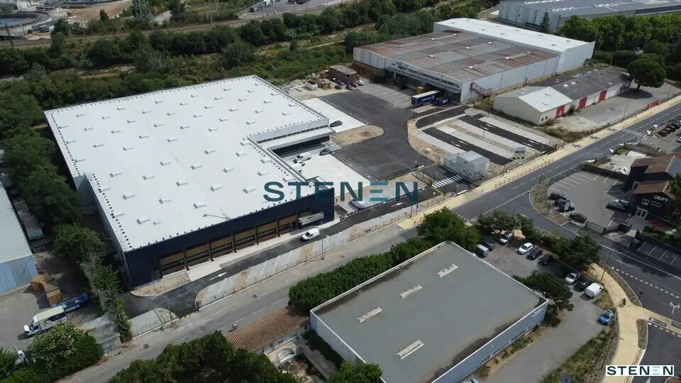 Industrial in Avignon to rent Aerial- Image 1 of 8