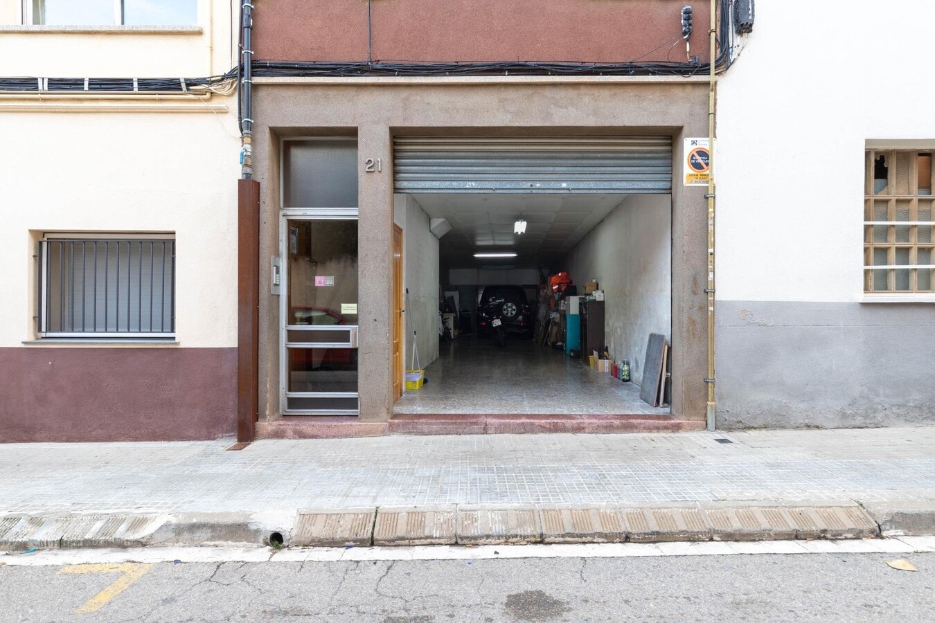 Terrassa, BAR 08224 - Unit 1 -  - Interior Photo - Image 1 of 6