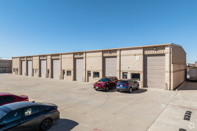 More details for 207 King Rd, Frisco, TX - Industrial for Rent