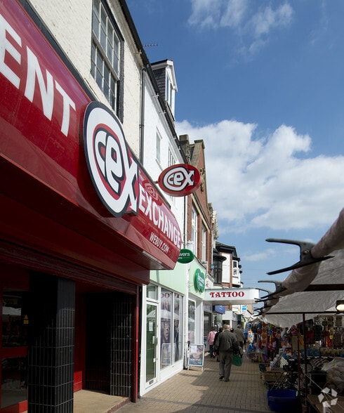 29 King St, Bridlington for sale - Building Photo - Image 2 of 3