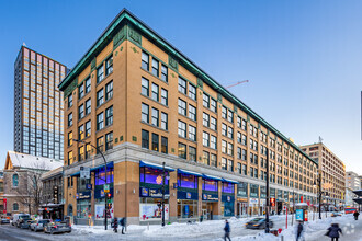 350-390 Rue Sainte-Catherine O, Montréal, QC for rent Building Photo- Image 1 of 25