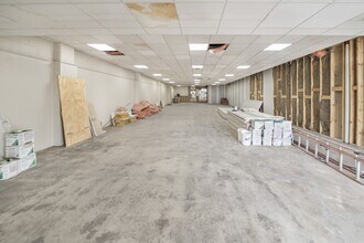 600-612 E Main St, Uvalde, TX to rent Interior Photo- Image 2 of 8