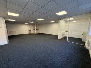 3-3A Theatre St, Preston to rent Interior Photo- Image 1 of 2
