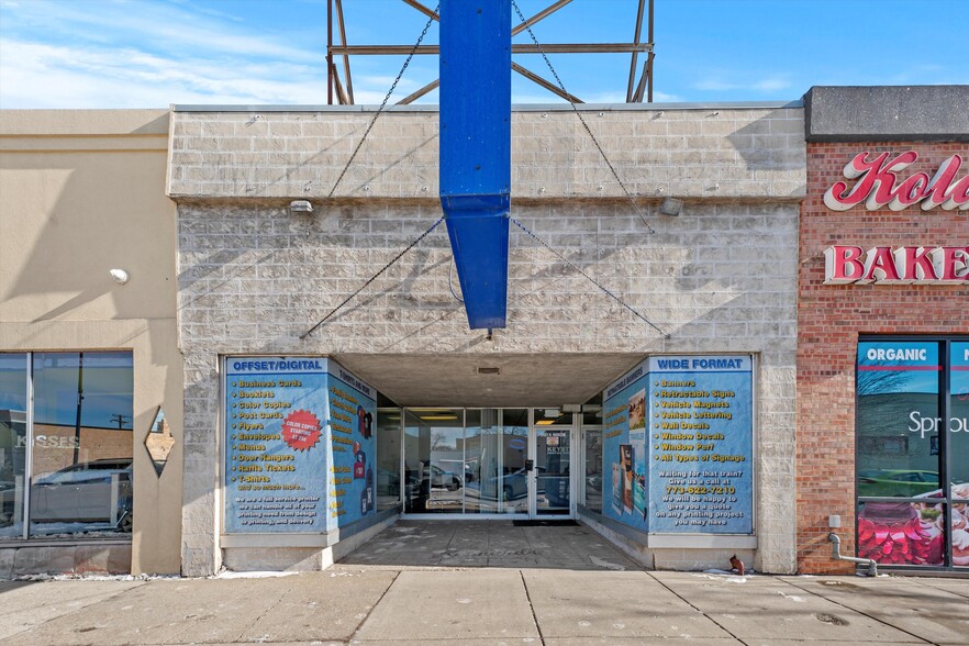 2451 N Harlem Ave, Chicago, IL for sale - Building Photo - Image 1 of 18