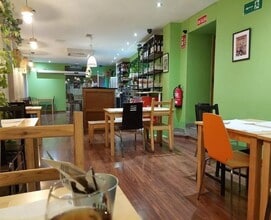 Retail in Alcalá de Henares, Madrid to rent Interior Photo- Image 2 of 5