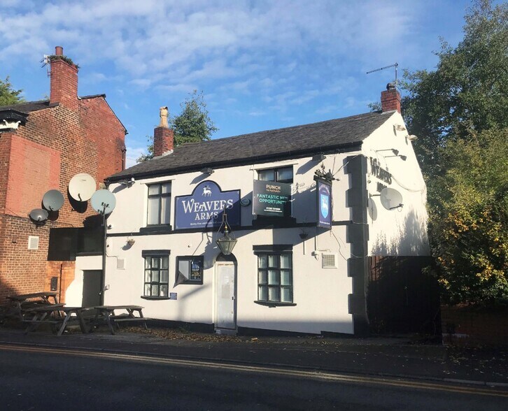 35 Swinton Hall Rd, Manchester for sale - Primary Photo - Image 1 of 1