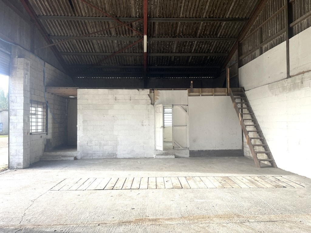 Waltham Ln, Basingstoke to rent Interior Photo- Image 1 of 1