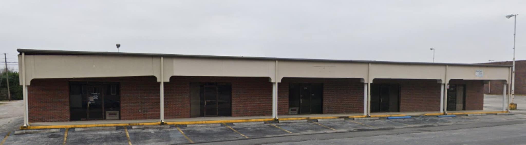 1520 6th Ave SE, Decatur, AL to rent Interior Photo- Image 1 of 1