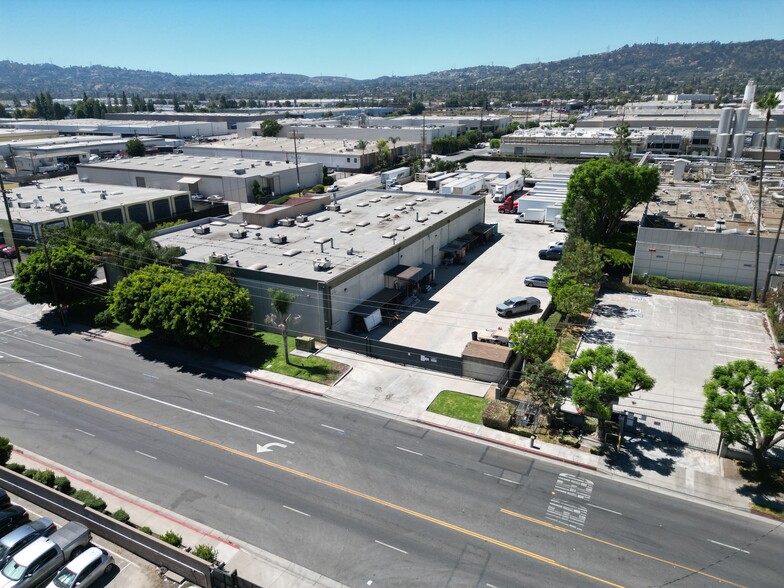 305 S 9th Ave, City Of Industry, CA for sale - Building Photo - Image 3 of 8