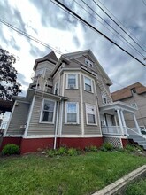 260 Lonsdale Ave, Pawtucket, RI for sale Primary Photo- Image 1 of 1