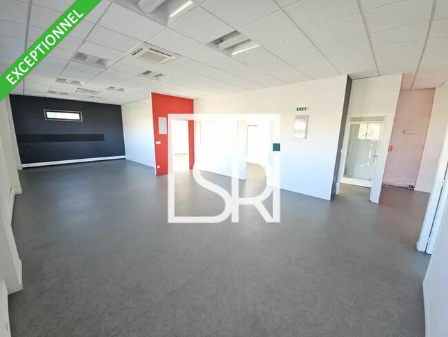 Vente Bureaux 111 m² à 151 m²