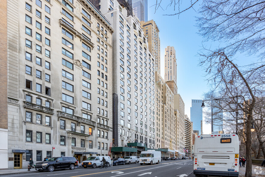 150 Central Park S, New York, NY for sale - Primary Photo - Image 1 of 1