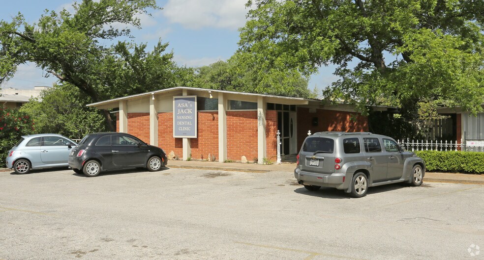 3000 Medical Arts St, Austin, TX for rent - Primary Photo - Image 1 of 3