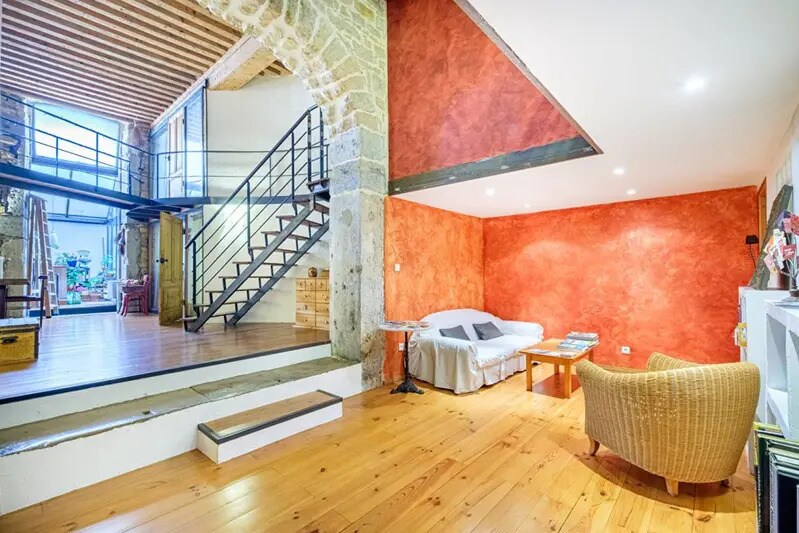 Office in Lyon for sale - Building Photo - Image 1 of 10