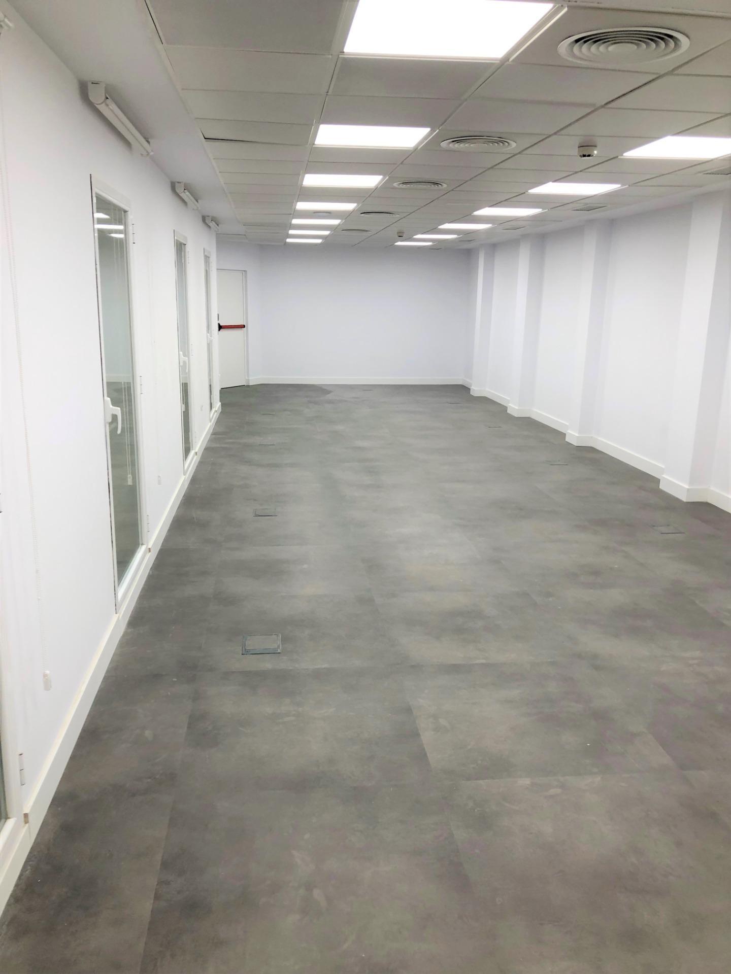 Office in Madrid, Madrid to rent Interior Photo- Image 1 of 5