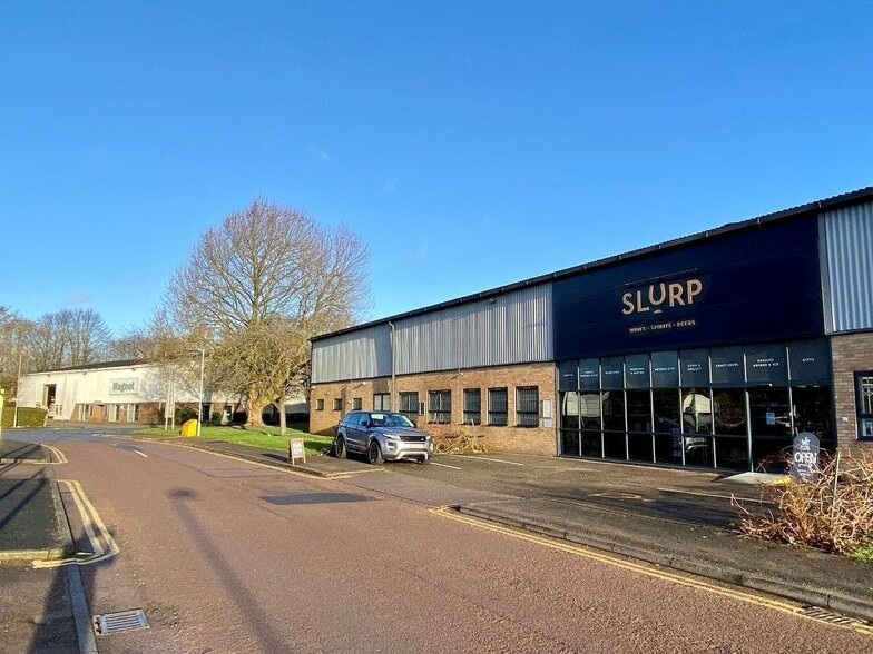 Tramway Rd, Banbury to rent - Building Photo - Image 3 of 6