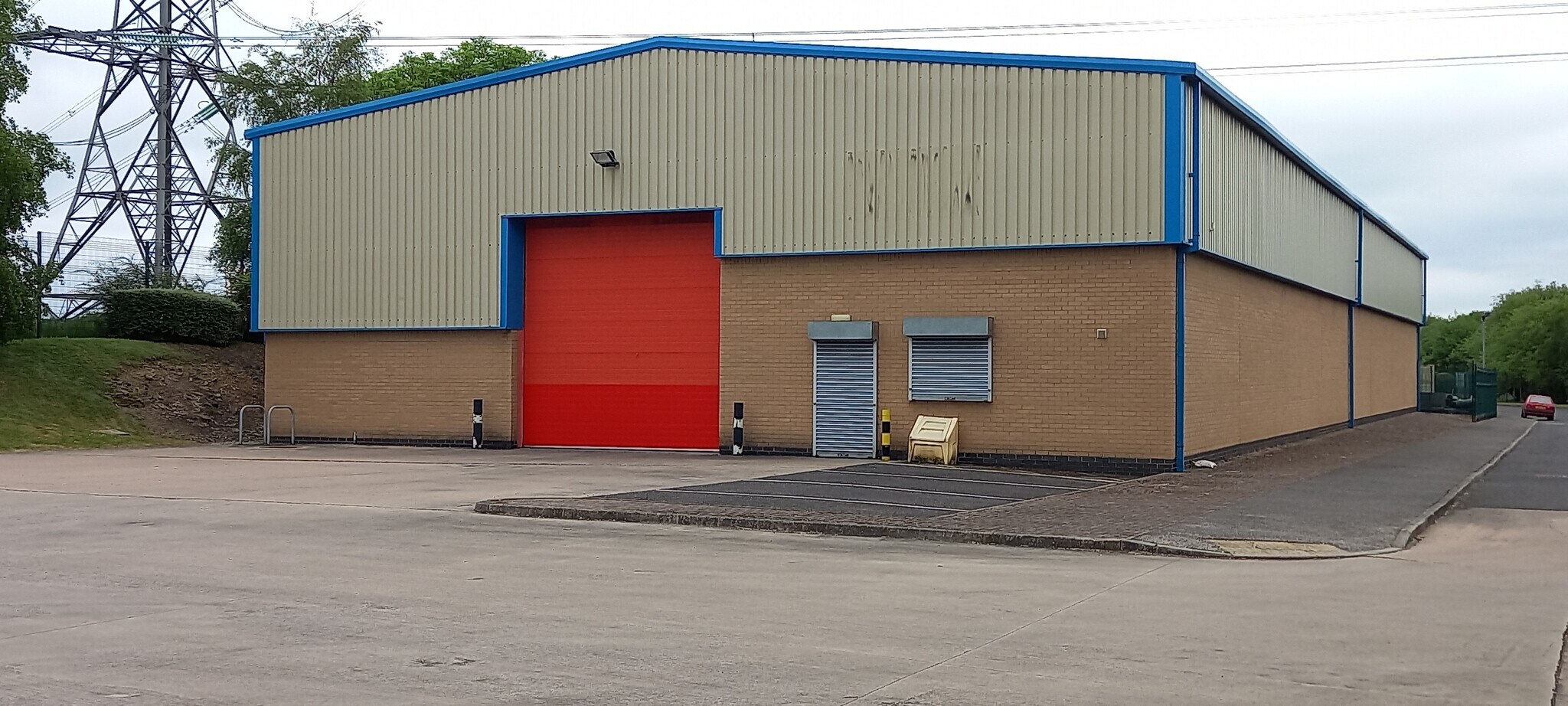 Kirkwood Clos, Sheffield to rent Building Photo- Image 1 of 3