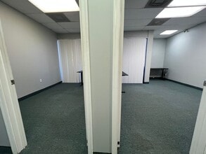 5601 Powerline Rd, Fort Lauderdale, FL to rent Building Photo- Image 2 of 7