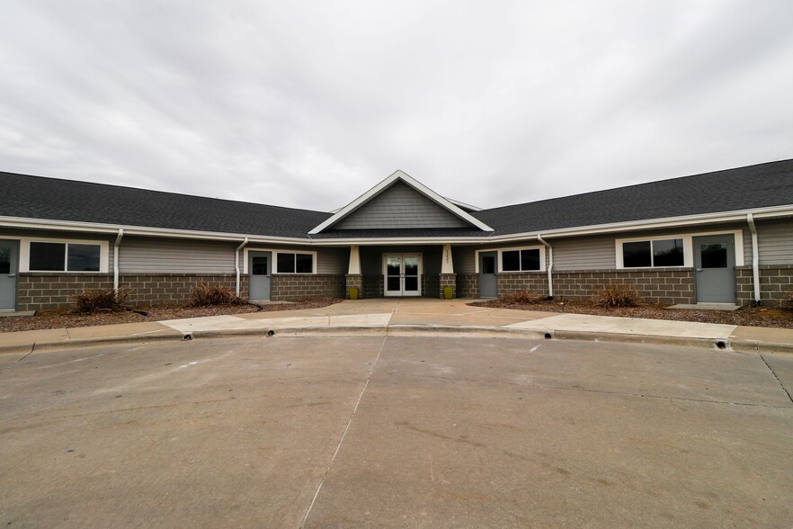 1221 Deerfield Blvd, Blair, NE for sale - Building Photo - Image 3 of 13